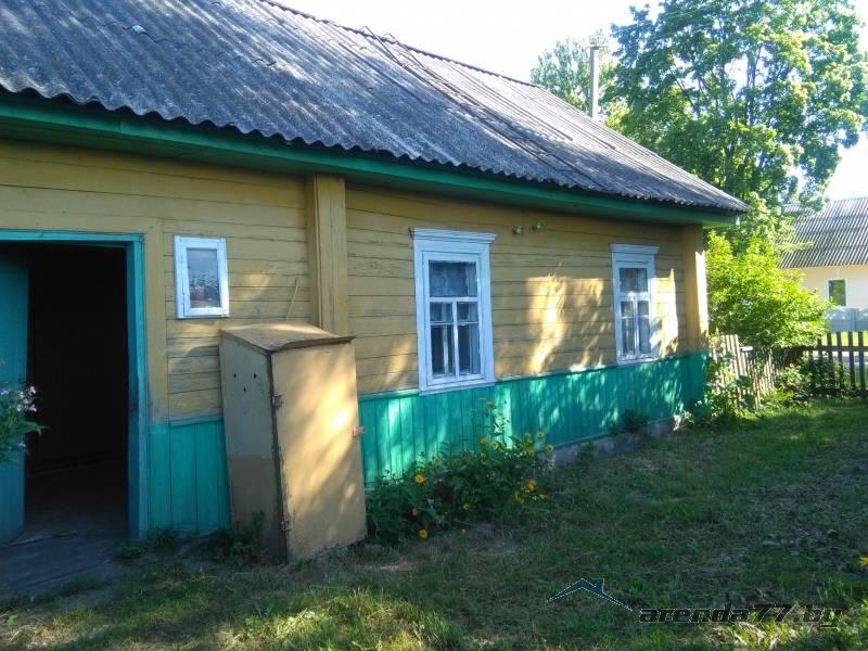 Продам дом 25 кв. пригоден для круглогодичного проживания в 100 км от Минска,в центре д Песочное....